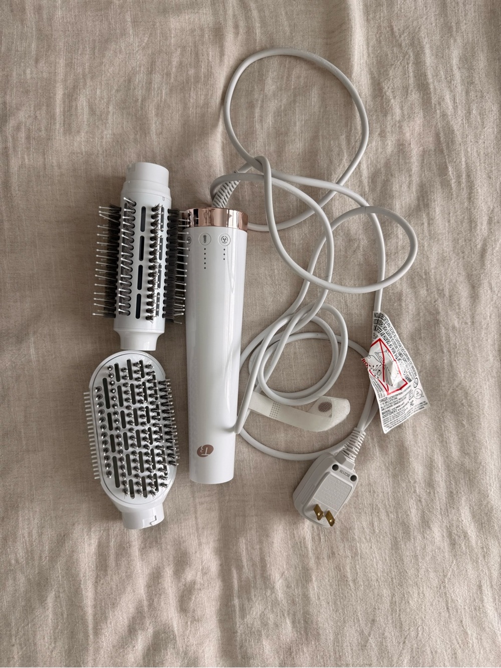 T3 Airebrush round blow dry brush